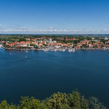 Kasztanowa شقة Mikołajki